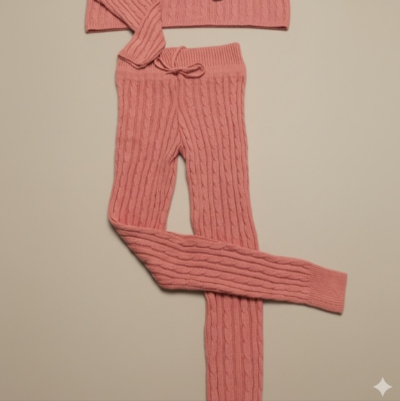NWT, DUSTY, Stylish Pink Knit Sweater and Pants Set. Size: S - M. - Picture 6 of 6